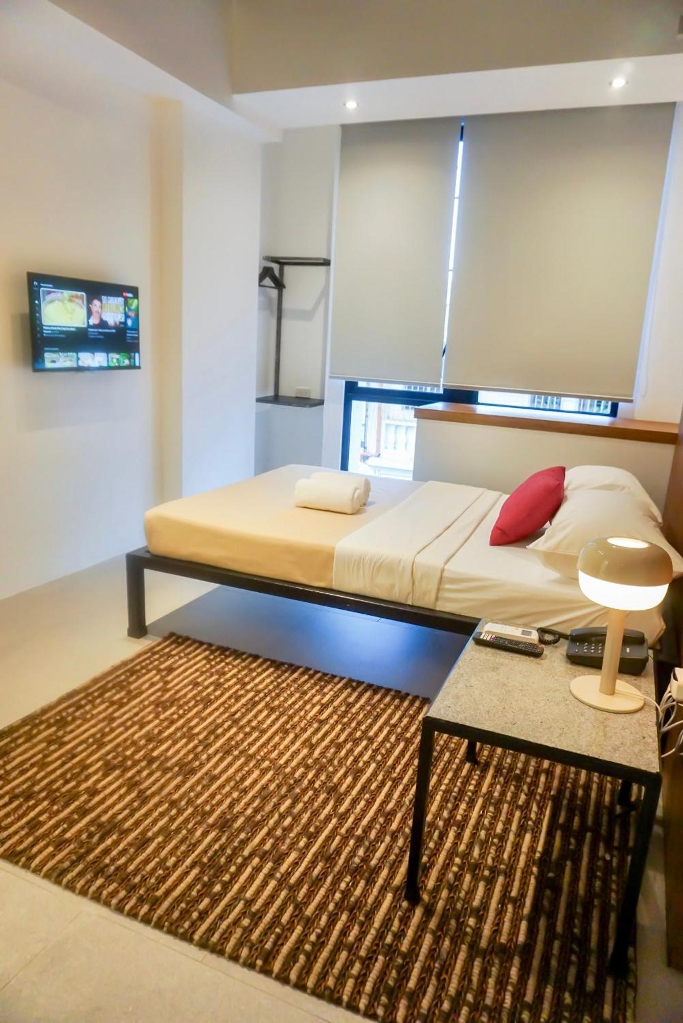 Cayco House By Hotel Durban Makati City Bagian luar foto