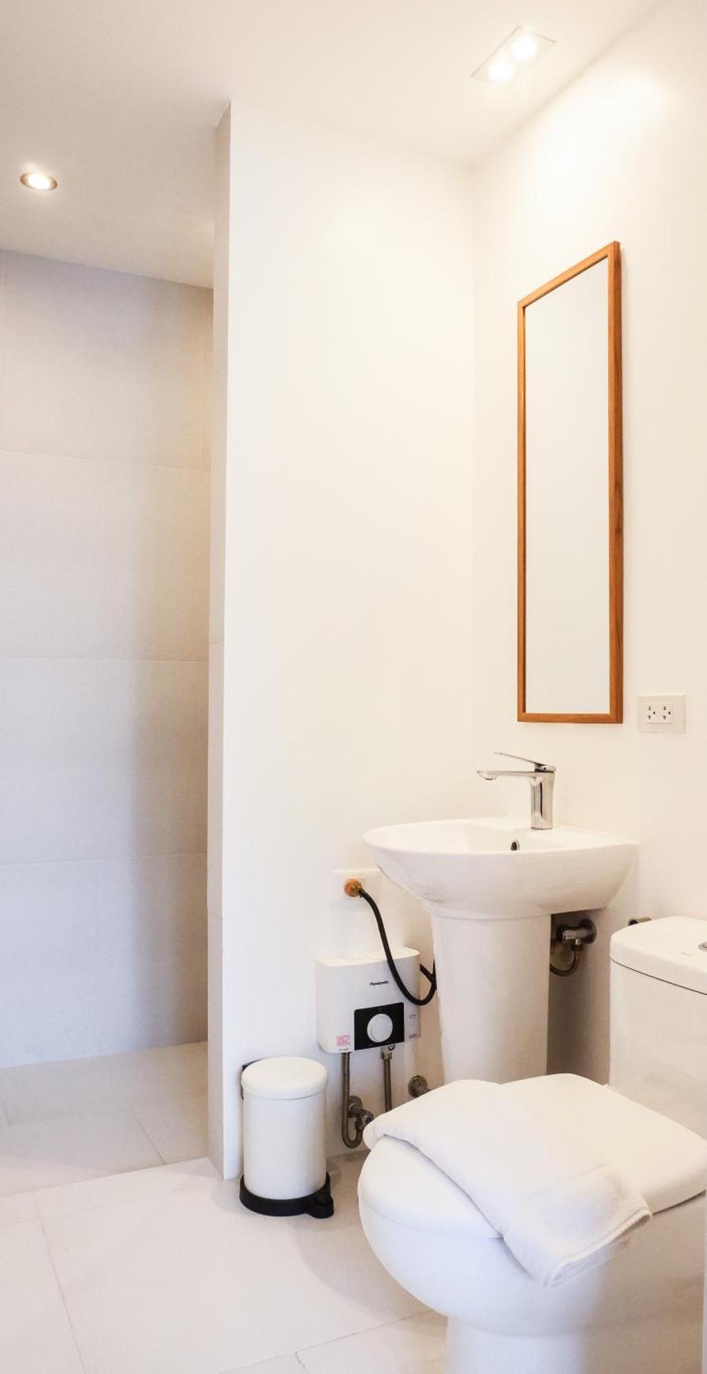 Cayco House By Hotel Durban Makati City Bagian luar foto